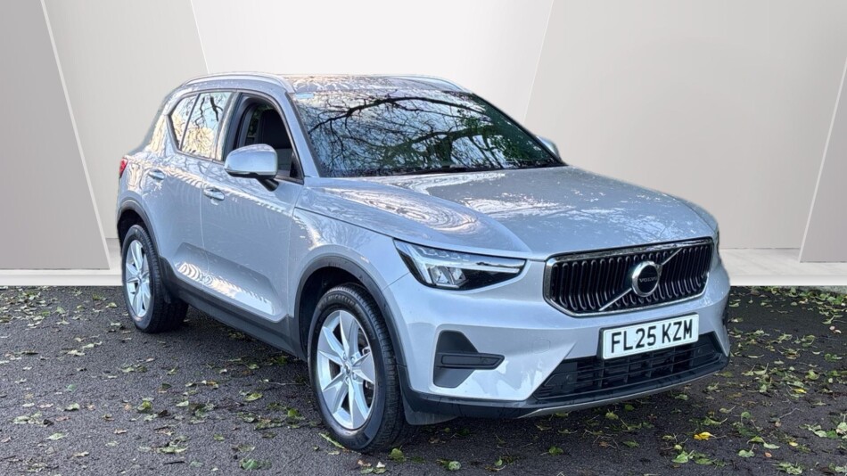 Volvo XC40 2.0 B3P Core 5dr Auto Petrol Estate